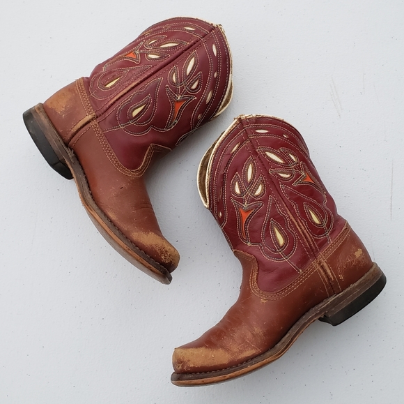 Vintage Kid's Acme Scrolled and Floral Cutout Boots Collectible - Picture 2 of 12